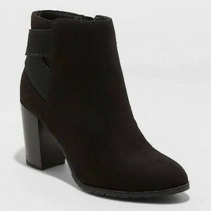 Black Heeled Boots